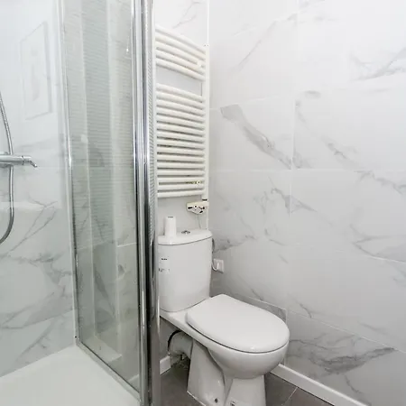 Apartament Le Bon Marche & St Germain - 2Br - Cityapartmentstay Paryż